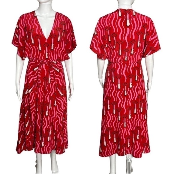VALENTINO SILK Red Lips Lipstick Printed silk-crepe front wrap midi dress SIZE 4 - Picture 4 of 16